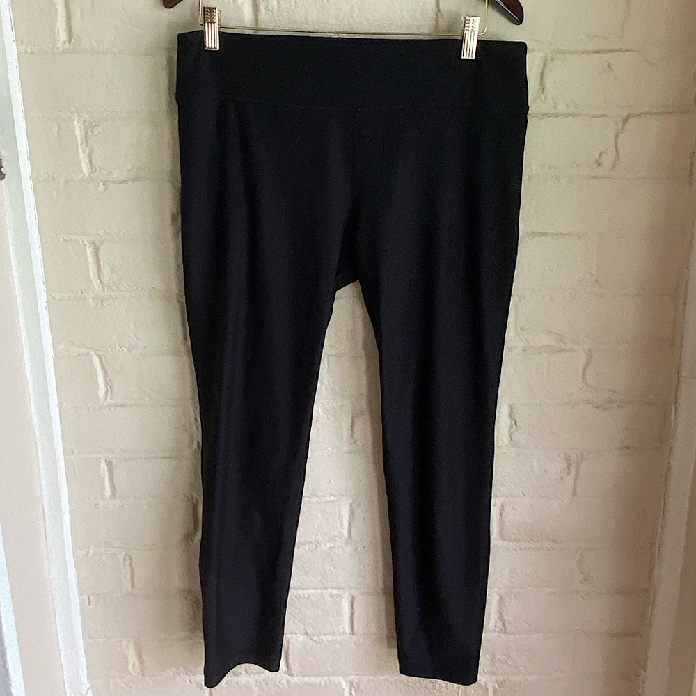 VOGO Athletica black size XL stretch yoga running workout athleisure